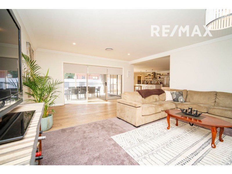 48 Amaroo Street, Kooringal NSW 2650