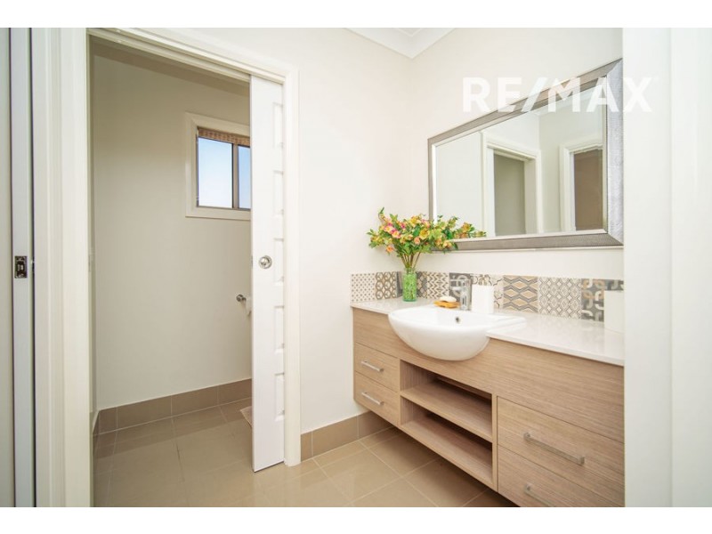 48 Amaroo Street, Kooringal NSW 2650