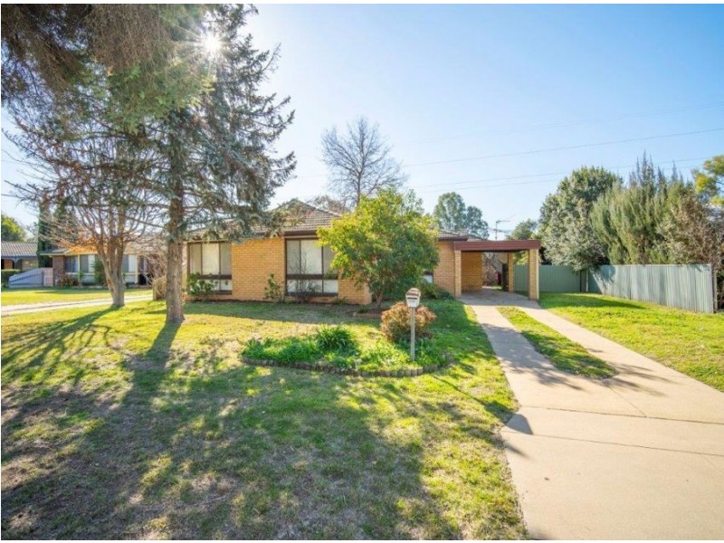 71 Maher Street, Tolland NSW 2650