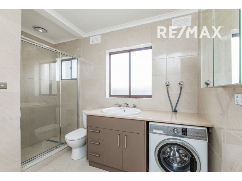 451 Lake Albert Road, Lake Albert NSW 2650