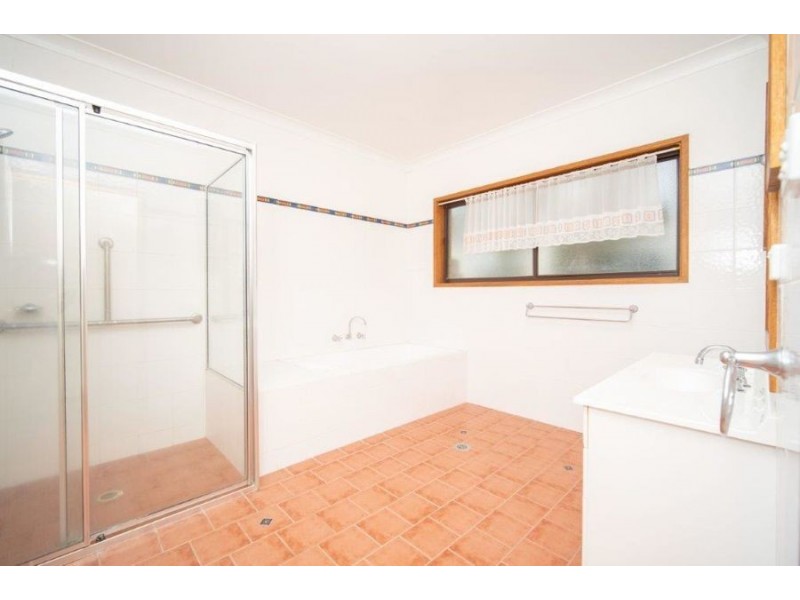 12 Norman Street, The Rock NSW 2655