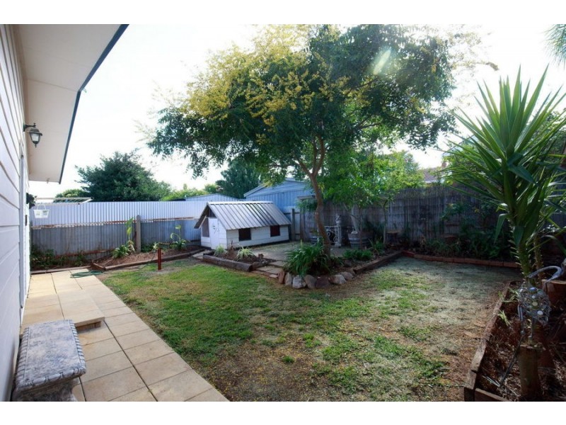 212 Lake Albert Road, Kooringal NSW 2650