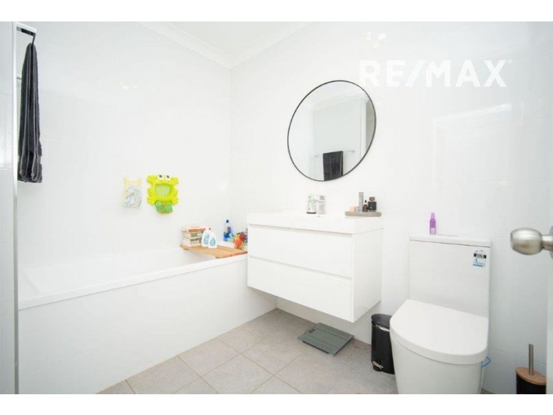 6 Killara Avenue, Mount Austin NSW 2650