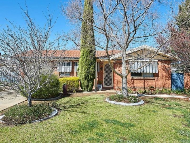 32 Girraween Mews, Glenfield Park NSW 2650