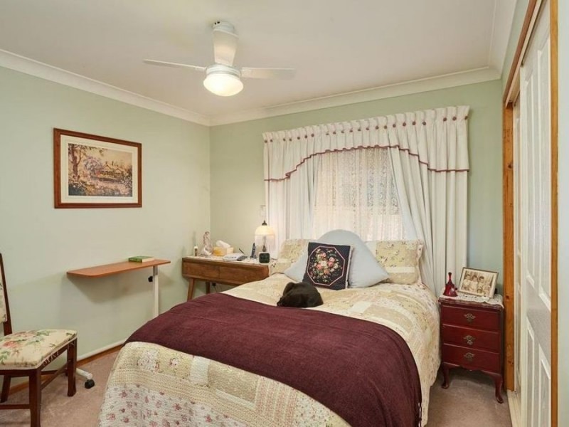 32 Girraween Mews, Glenfield Park NSW 2650