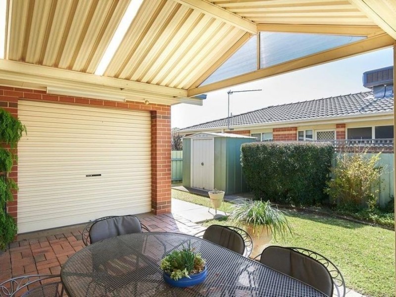 32 Girraween Mews, Glenfield Park NSW 2650