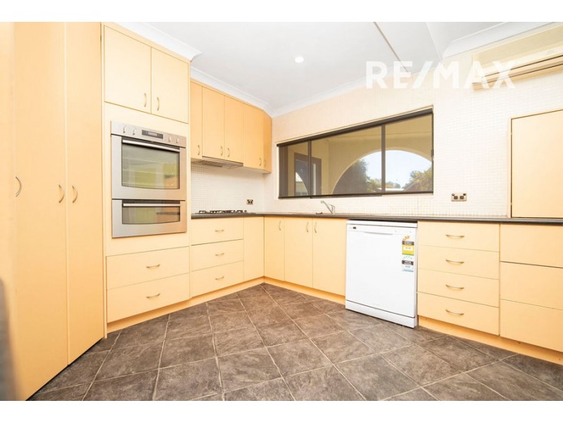 17 Bocquet Street, Lake Albert NSW 2650