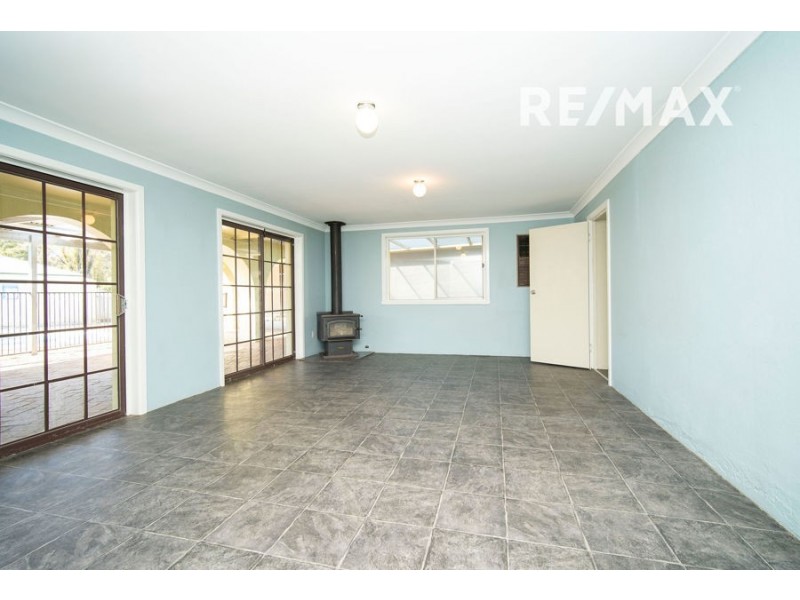 17 Bocquet Street, Lake Albert NSW 2650