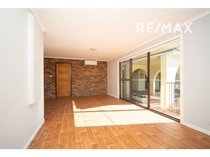 17 Bocquet Street, Lake Albert NSW 2650