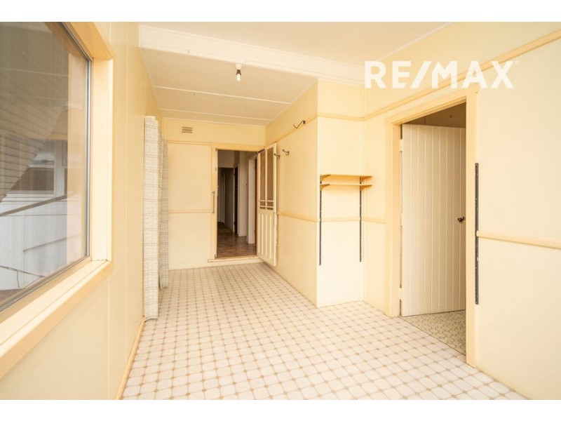 37 Fernleigh Road, Turvey Park NSW 2650