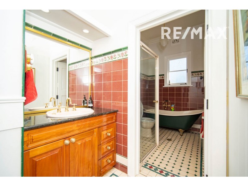 53 Brookong Avenue, Wagga Wagga NSW 2650