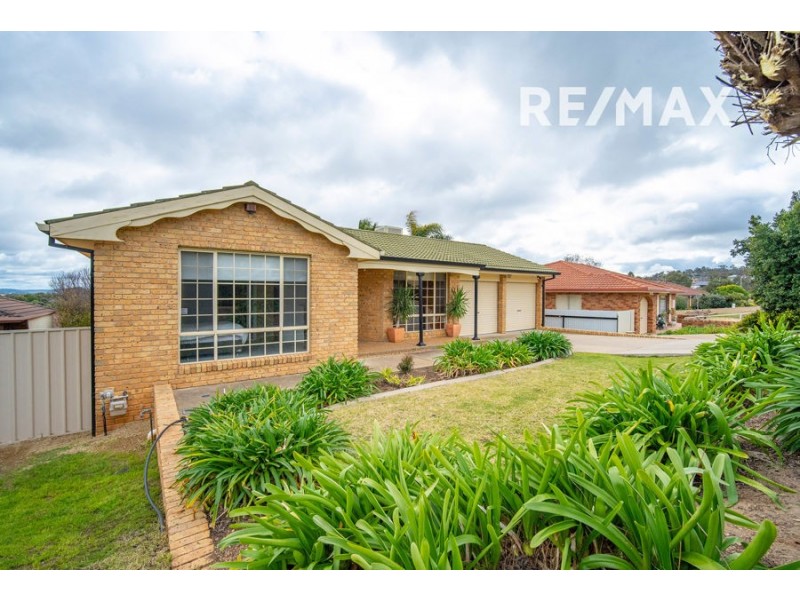 27 Brooklyn Drive, Bourkelands NSW 2650