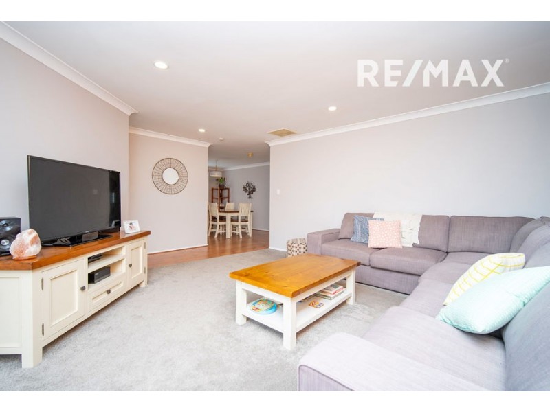 27 Brooklyn Drive, Bourkelands NSW 2650