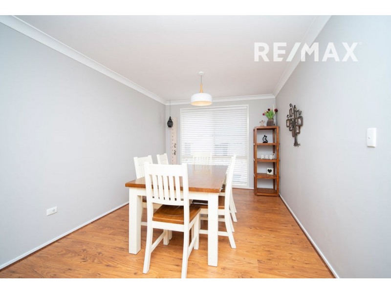 27 Brooklyn Drive, Bourkelands NSW 2650