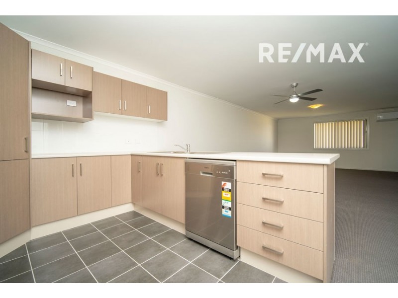 2/1 Ronald Street, Gobbagombalin NSW 2650