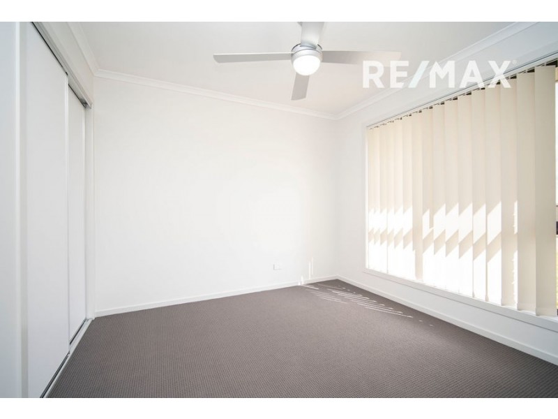 2/1 Ronald Street, Gobbagombalin NSW 2650
