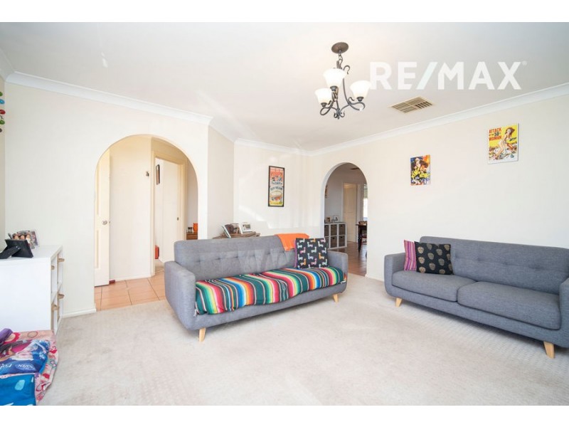 3 Boree Avenue, Forest Hill NSW 2651