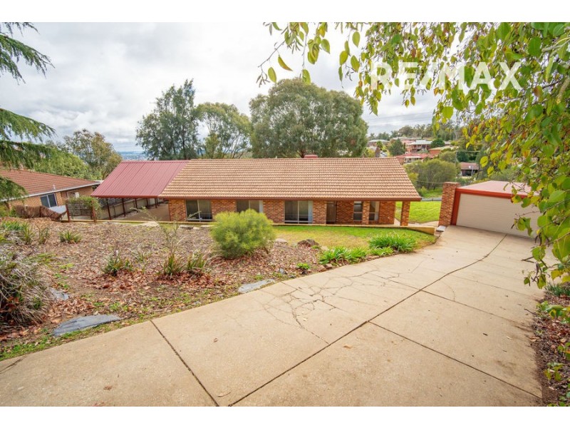 6 Tolland Close, Tolland NSW 2650