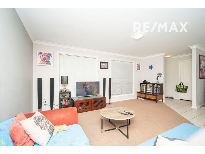 22 Womboin Crescent, Glenfield Park NSW 2650