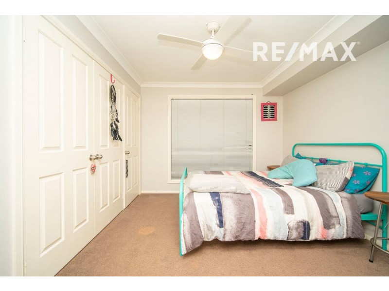 22 Womboin Crescent, Glenfield Park NSW 2650