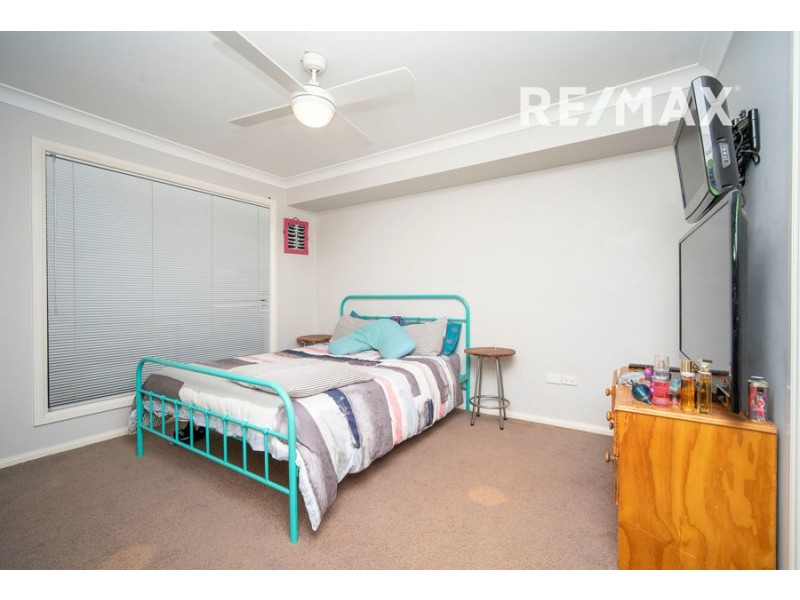 22 Womboin Crescent, Glenfield Park NSW 2650