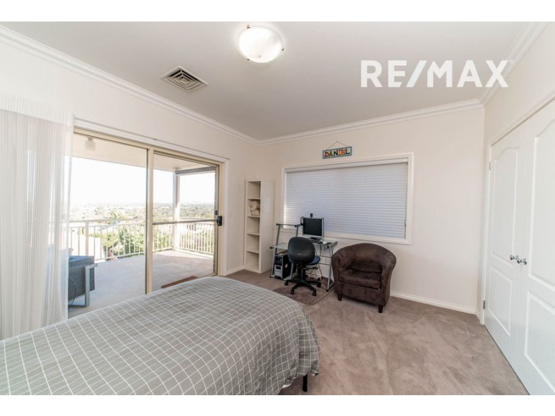 28 Atherton Crescent, Tatton NSW 2650