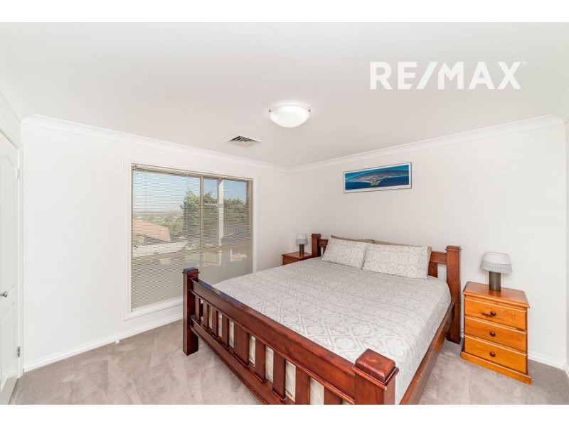 28 Atherton Crescent, Tatton NSW 2650