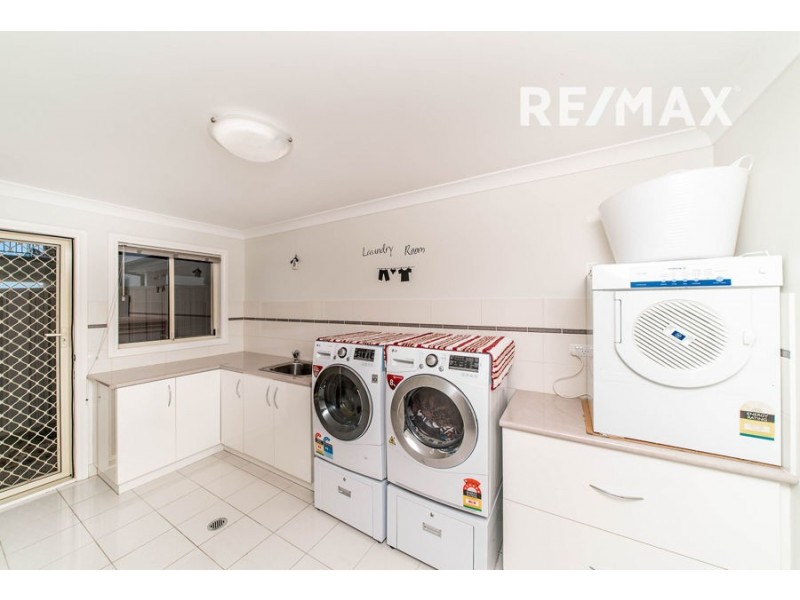 28 Atherton Crescent, Tatton NSW 2650
