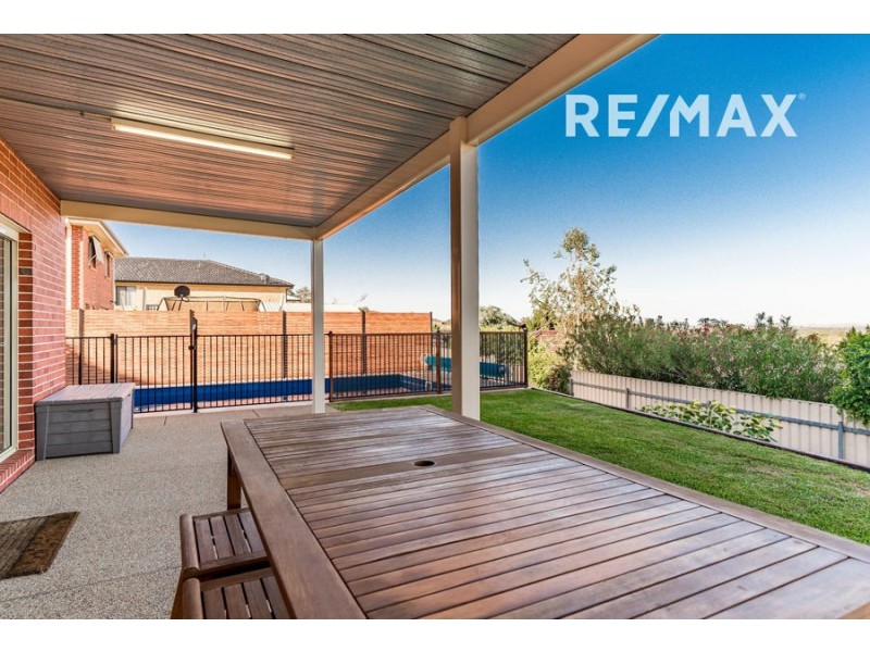 28 Atherton Crescent, Tatton NSW 2650