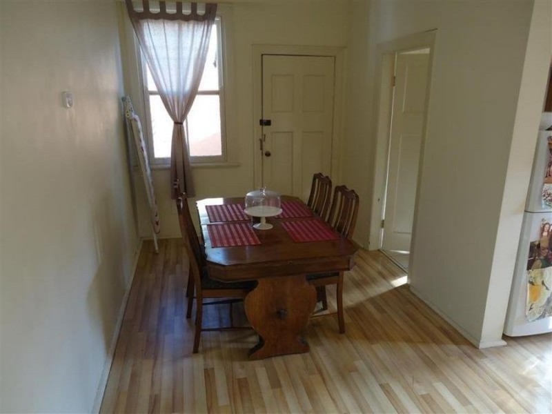 11 Freer Street, Wagga Wagga NSW 2650