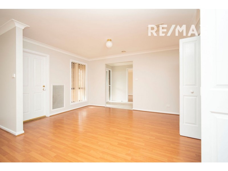 37 Stirling Boulevard, Tatton NSW 2650