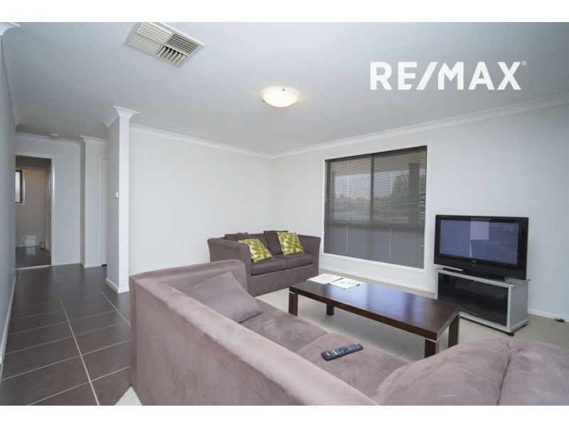 20 Birri Place, Glenfield Park NSW 2650