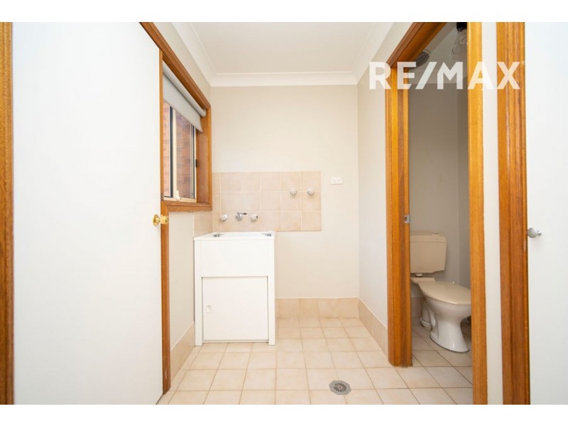 1/35 Kenneally Street, Kooringal NSW 2650