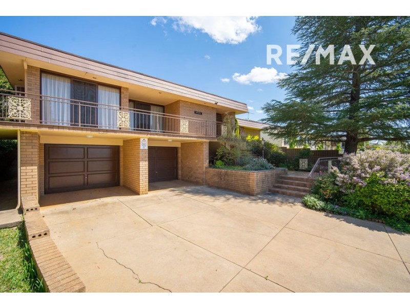 28 Lakeside Drive, Lake Albert NSW 2650