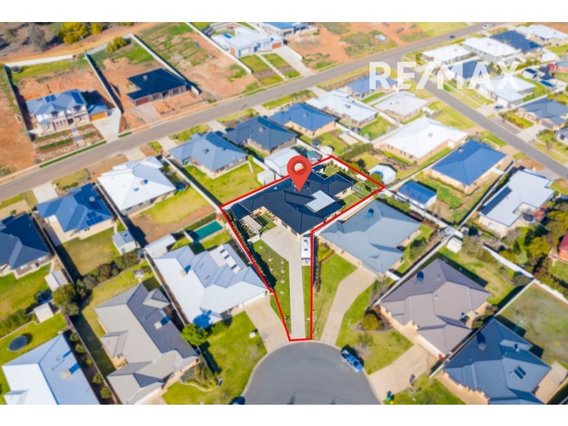 22 Balala Crescent, Bourkelands NSW 2650
