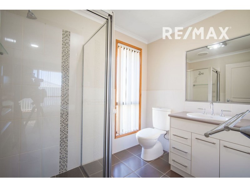 22 Balala Crescent, Bourkelands NSW 2650