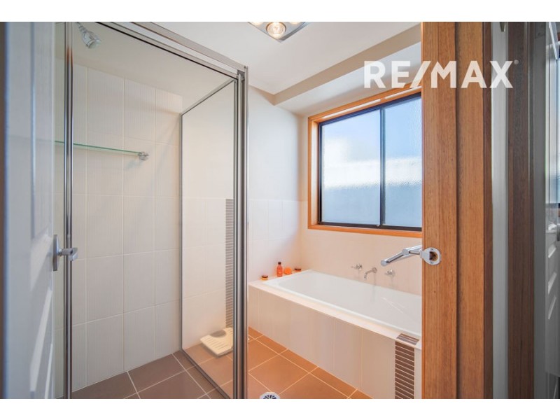 22 Balala Crescent, Bourkelands NSW 2650