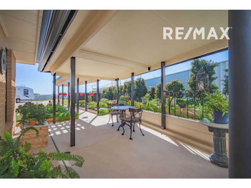 22 Balala Crescent, Bourkelands NSW 2650