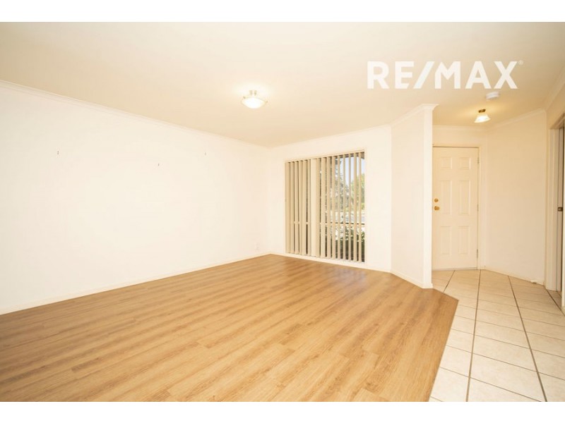 75 Yentoo Drive, Glenfield Park NSW 2650