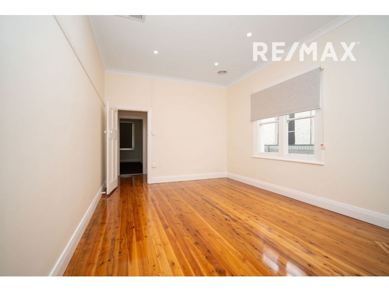 61 Fox Street, Wagga Wagga NSW 2650