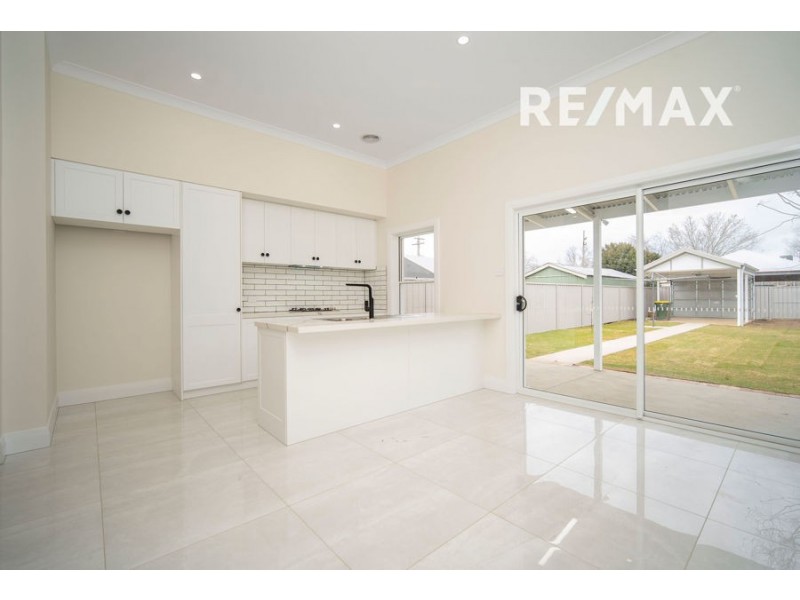 61 Fox Street, Wagga Wagga NSW 2650