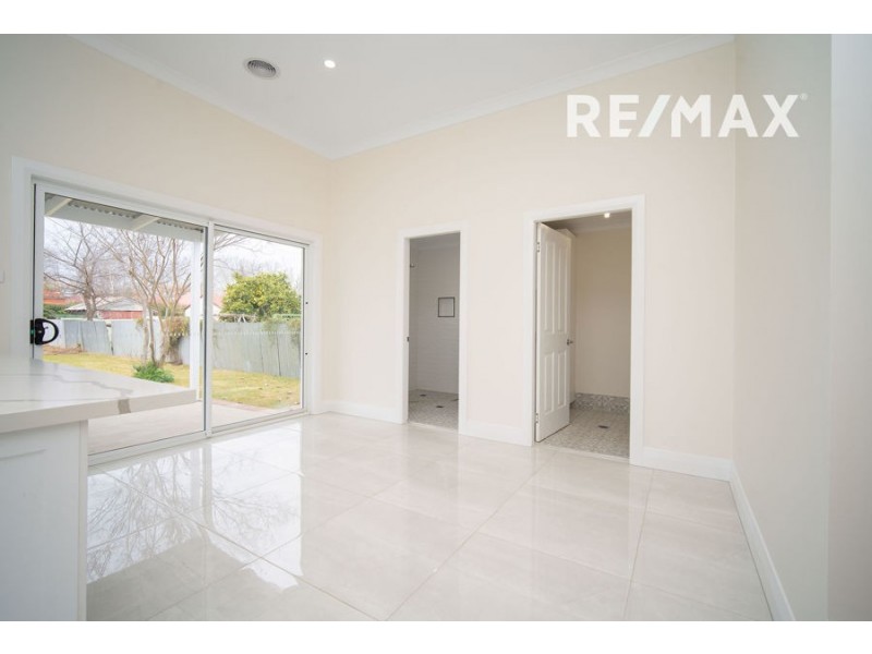 61 Fox Street, Wagga Wagga NSW 2650