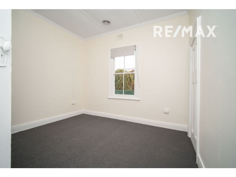 61 Fox Street, Wagga Wagga NSW 2650