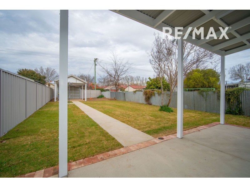 61 Fox Street, Wagga Wagga NSW 2650