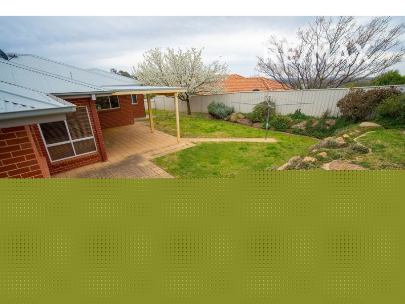 6 Lyndoch Place, Bourkelands NSW 2650