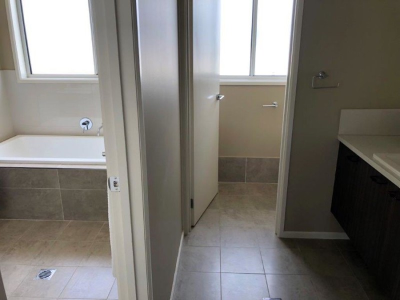 7 Wade Street, Turvey Park NSW 2650