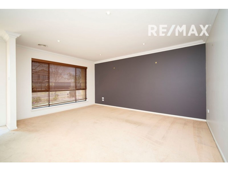 27 Galing Place, Wagga Wagga NSW 2650