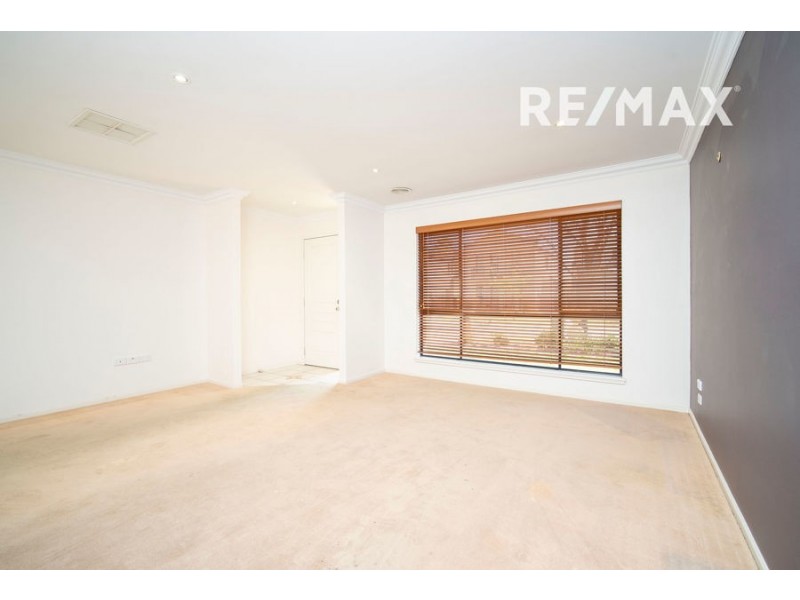 27 Galing Place, Wagga Wagga NSW 2650
