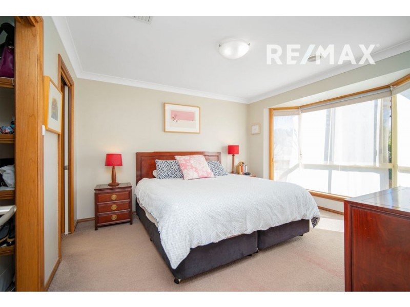 35 Stirling Boulevard, Tatton NSW 2650