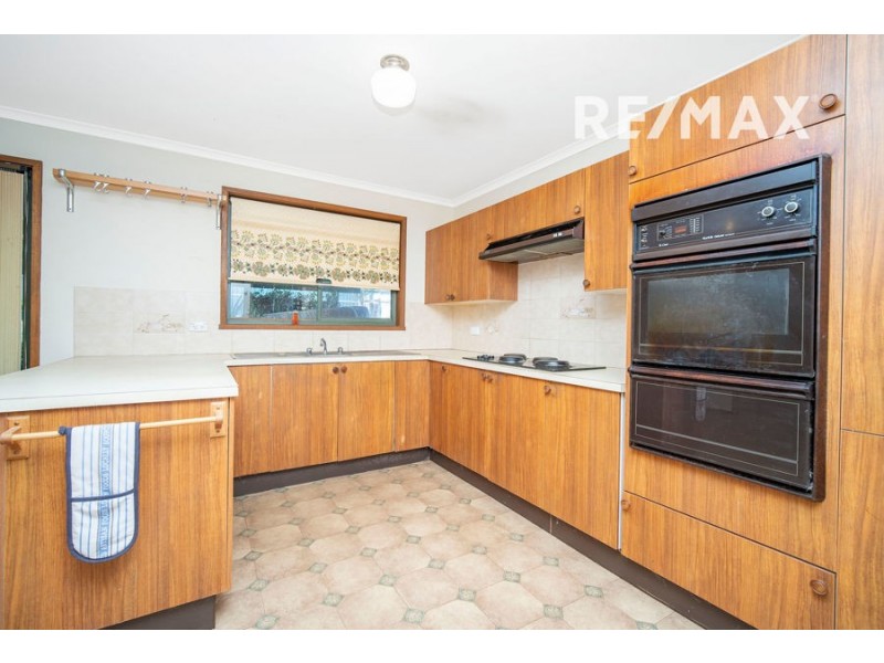 15 Roosevelt Avenue, Tolland NSW 2650